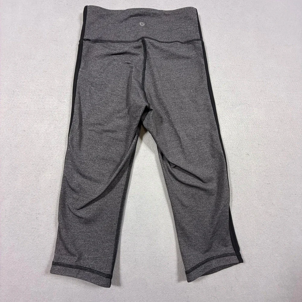 Lululemon Gray Heathered Black Side Stripe High Rise Crop Leggings‎ Womens 6